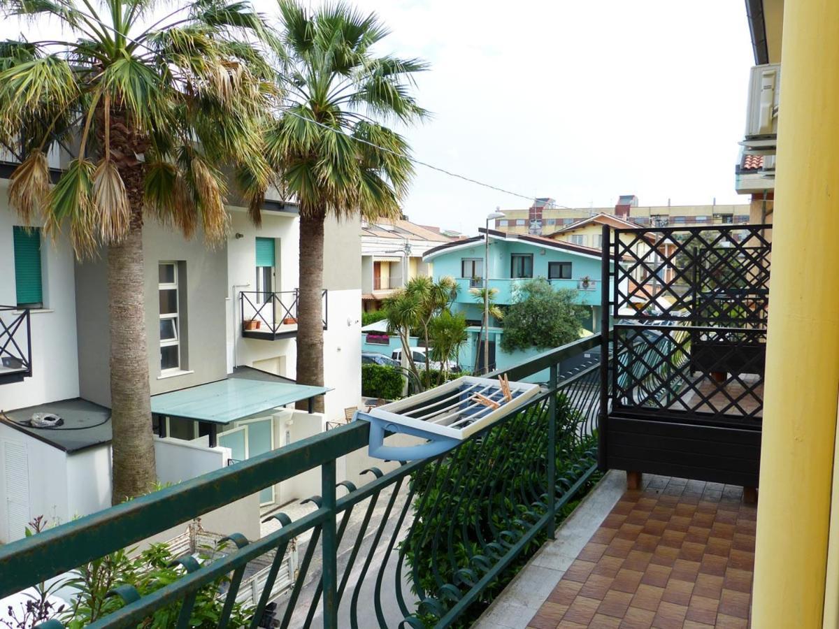 Le Mimose Bed and Breakfast Pescara Eksteriør billede